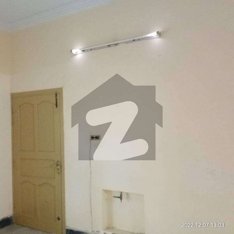 Single Storey House Is Available In Main Gulzar- E- Quaid