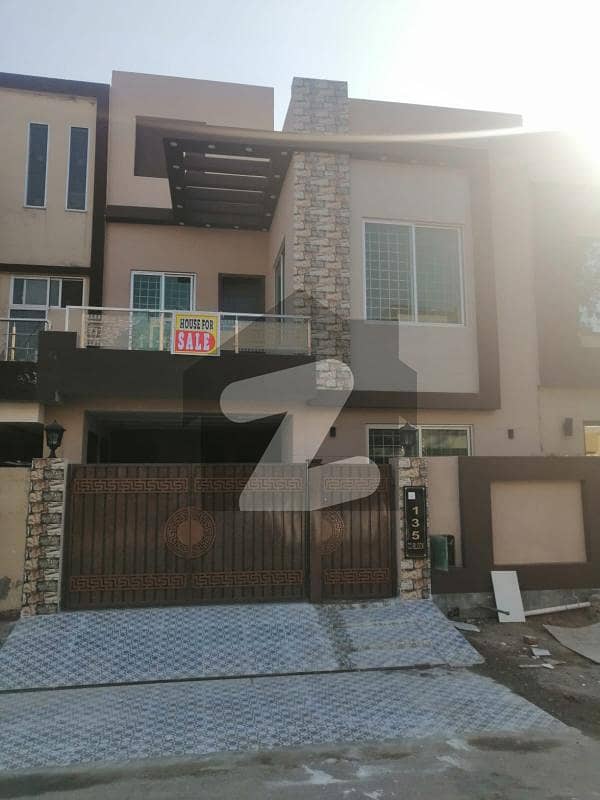 5 marla luxury house for sale Bahria Town Lahore Bahria Town Sector E, Bahria Town, Lahore