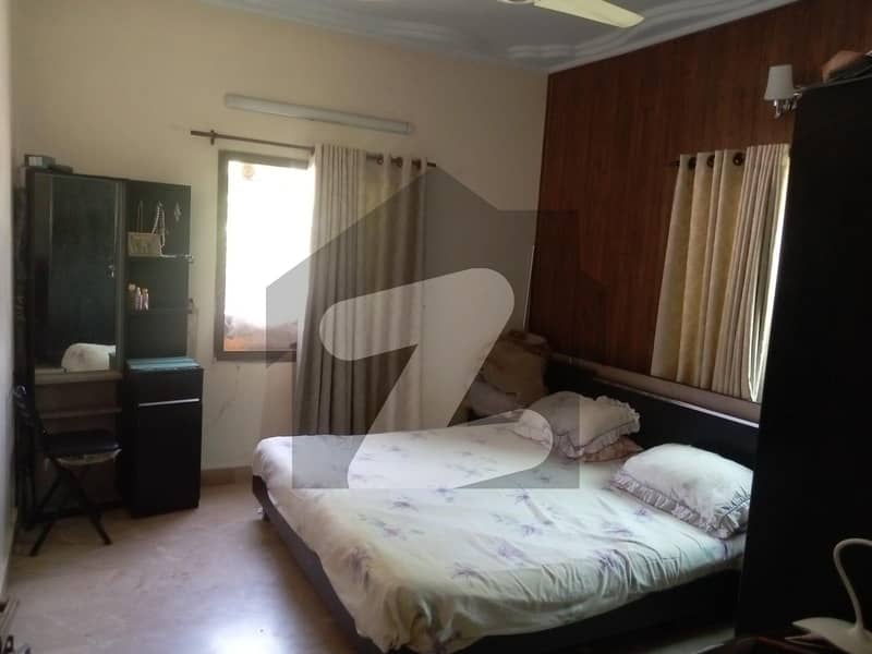 900 Square Feet Flat In DHA Phase 6 For Rent At A Good Location