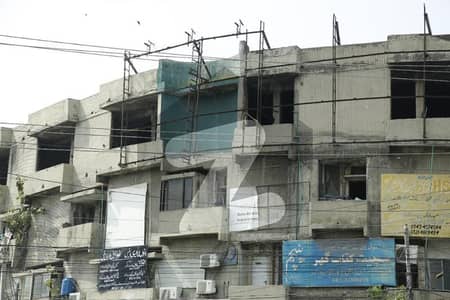 کوئنزروڈ لاہور میں 3 کنال دفتر 9.5 کروڑ میں برائے فروخت۔