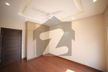 Lower Locked- 12 Marla Top Location Upper Portion Opposite EE Block DHA Phase 4- For Rent