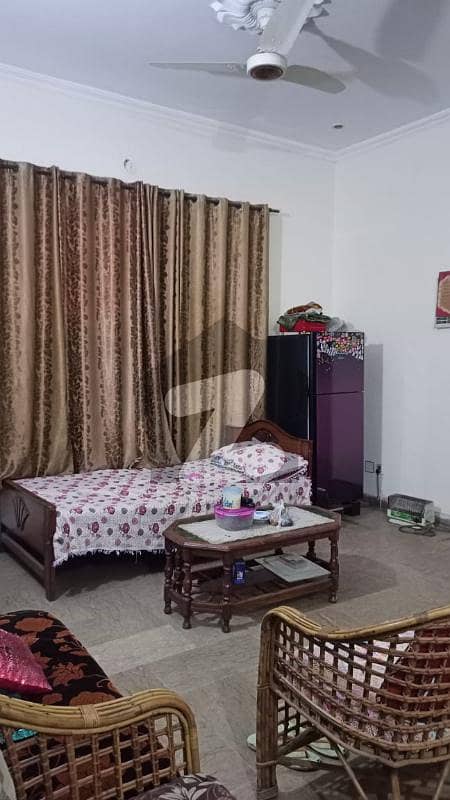 10 Maral Upper Portion For Rent in Qayum blk Mustafa Town Lahore