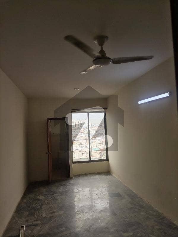 studio flat available for rent E-11 2