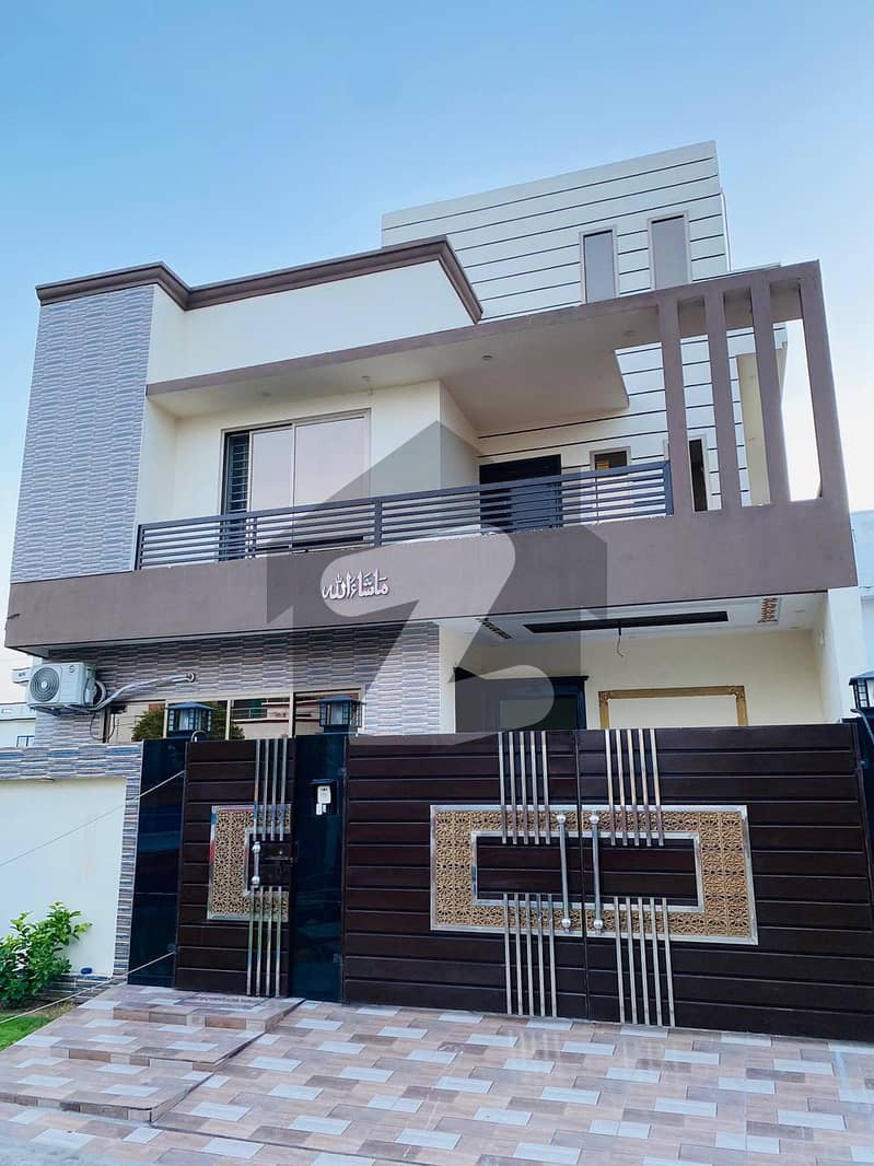 A Palatial Residence For sale In Kent Housing Scheme Sialkot