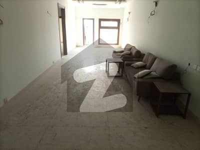 Flat Available For Sale In Shahra E Faisal