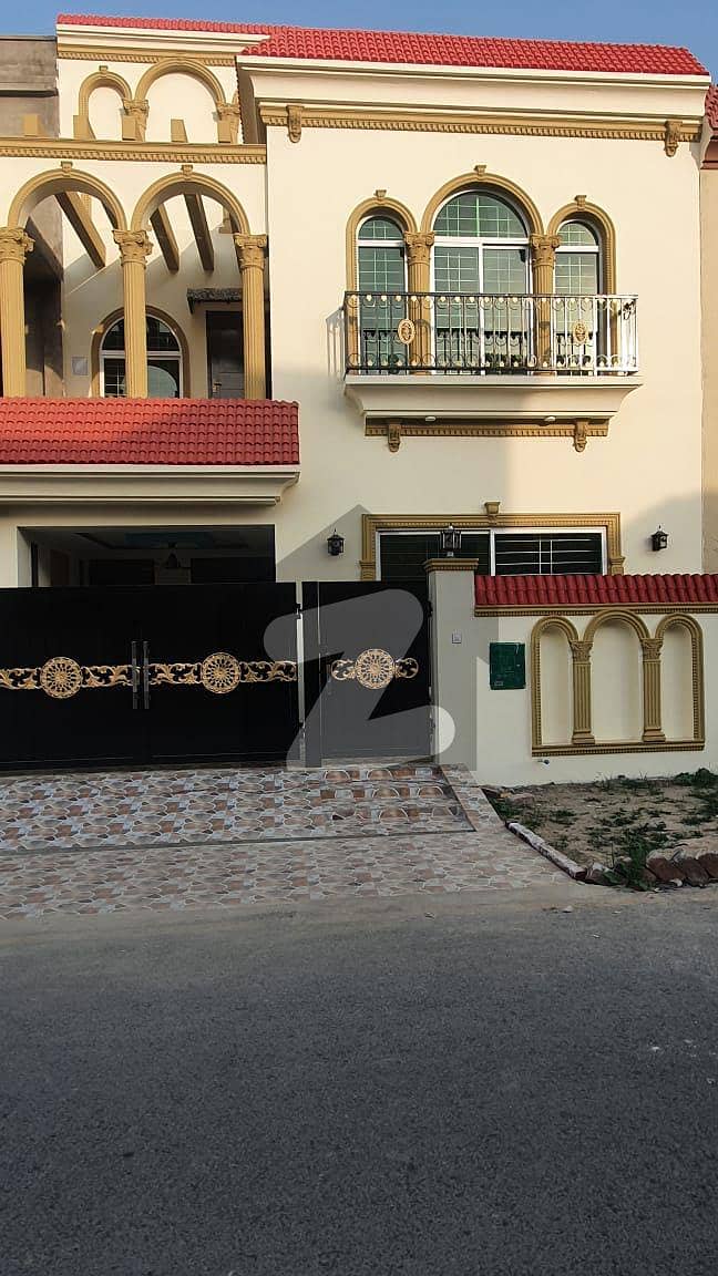 5 Marla Extra Ordinary Luxury House Available For Sale In Iris Block Bahria Nasheman Lahore