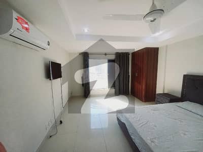 beautiful furnished one bedroom apartment available for rent in bahria town civic center phase 4