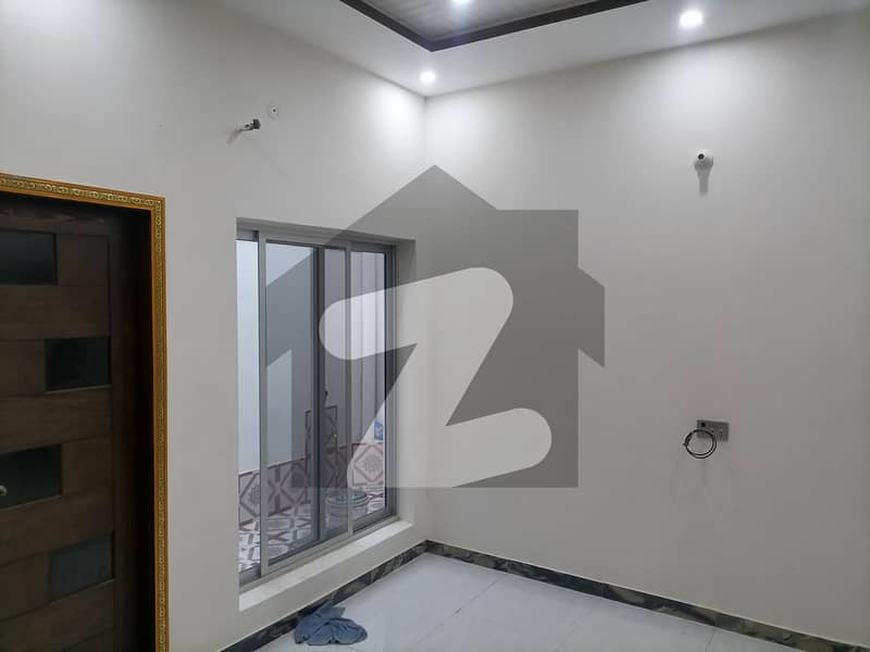 وائٹل ہومز ہاؤسنگ سکیم لاہور میں 3 کمروں کا 3 مرلہ مکان 43 ہزار میں کرایہ پر دستیاب ہے۔