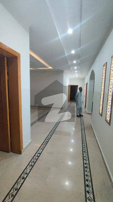 سوان گارڈن اسلام آباد میں 3 کمروں کا 10 مرلہ مکان 50 ہزار میں کرایہ پر دستیاب ہے۔