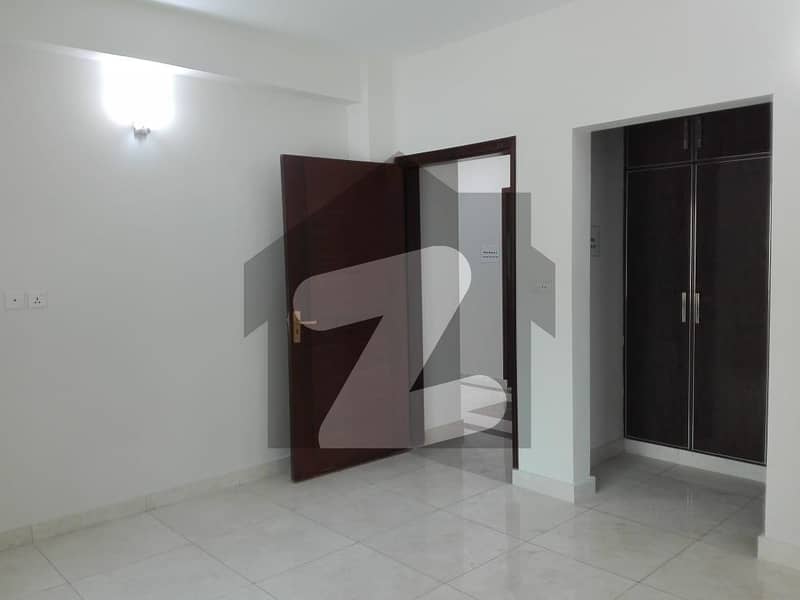 House For sale In Rs. 24,500,000