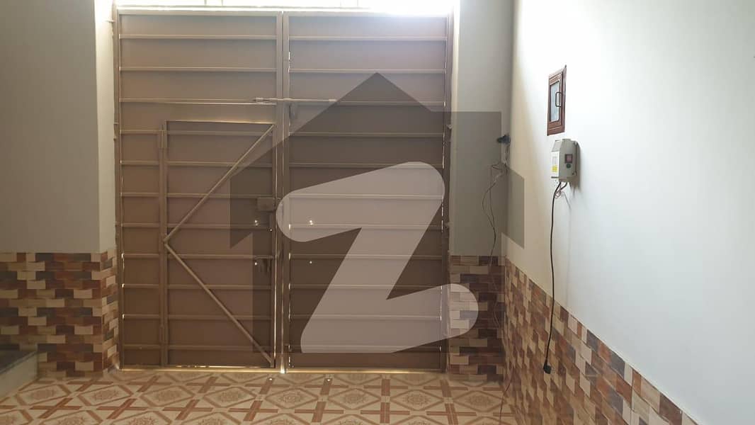 سیٹھی ٹاؤن پشاور میں 4 کمروں کا 3 مرلہ مکان 1.05 کروڑ میں برائے فروخت۔