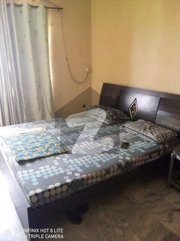 fully furnished 1bedroom attached washrooms common kitchen lounge ONLY FOR 1 MONRH rent
