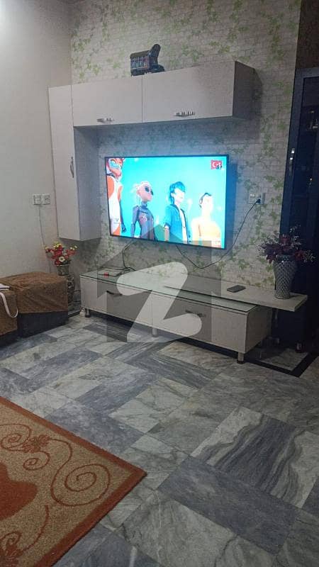 کینال گارڈن ۔ بلاک ای کینال گارڈن لاہور میں 7 کمروں کا 10 مرلہ مکان 2.7 کروڑ میں برائے فروخت۔
