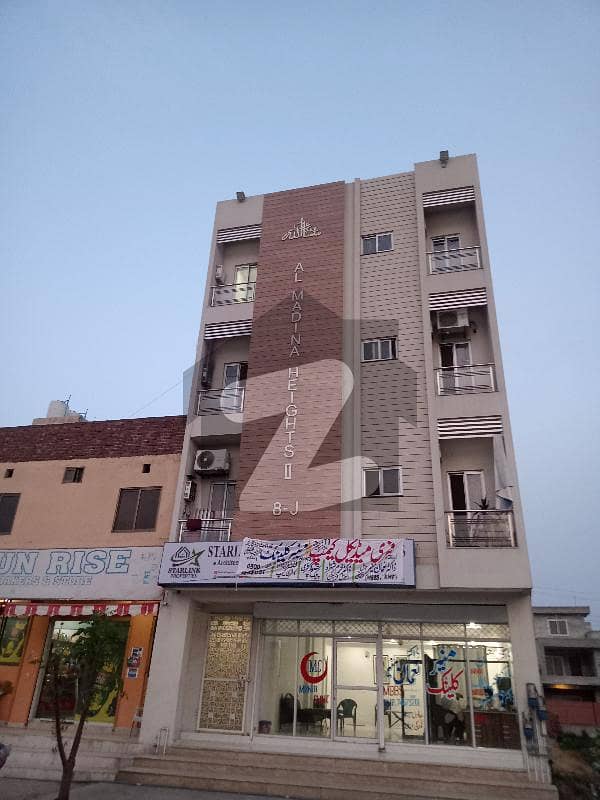 فارمانئیٹس ہاؤسنگ سکیم لاہور میں 5 مرلہ عمارت 4.2 کروڑ میں برائے فروخت۔