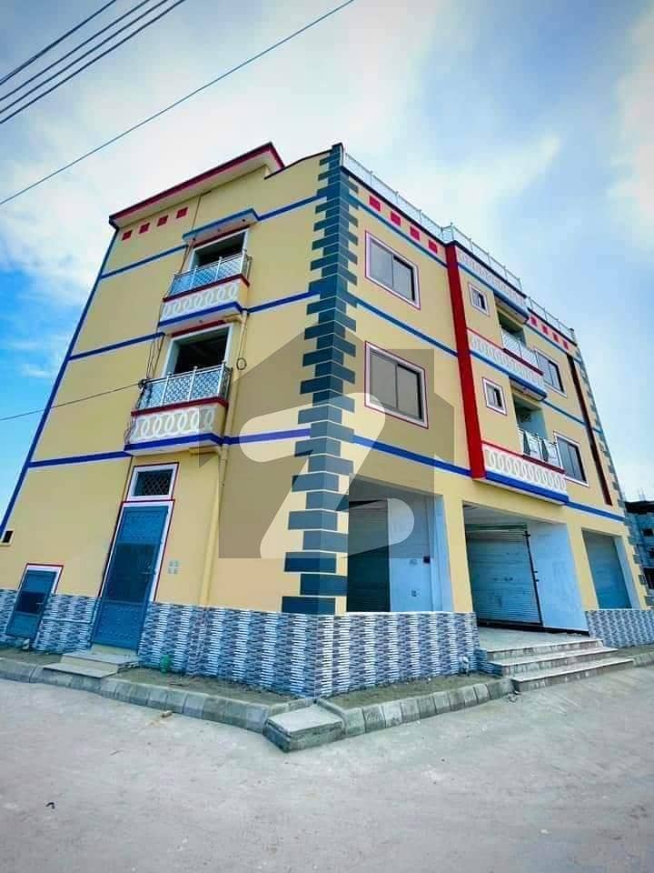Prime Location 5.80 Marla Building In Warsak Road Is Available