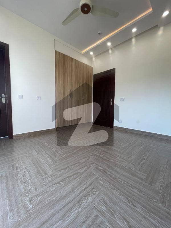 1 Kanal luxury upper portion available for rent in DHA Phase 6 in prime location