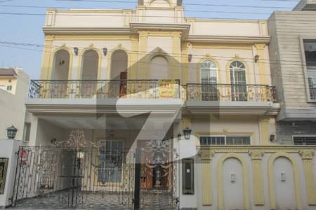 10 Marla Luxury House For SALE In Punjab University Town Phase 2