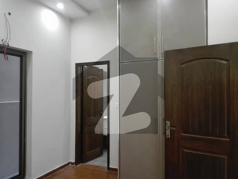 Centrally Located Upper Portion Available In Wapda Town Phase 1 - Block D2 For rent