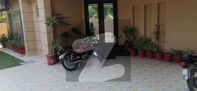 1 Kanal House For Sale in Spring Block Bahria Town Lahore