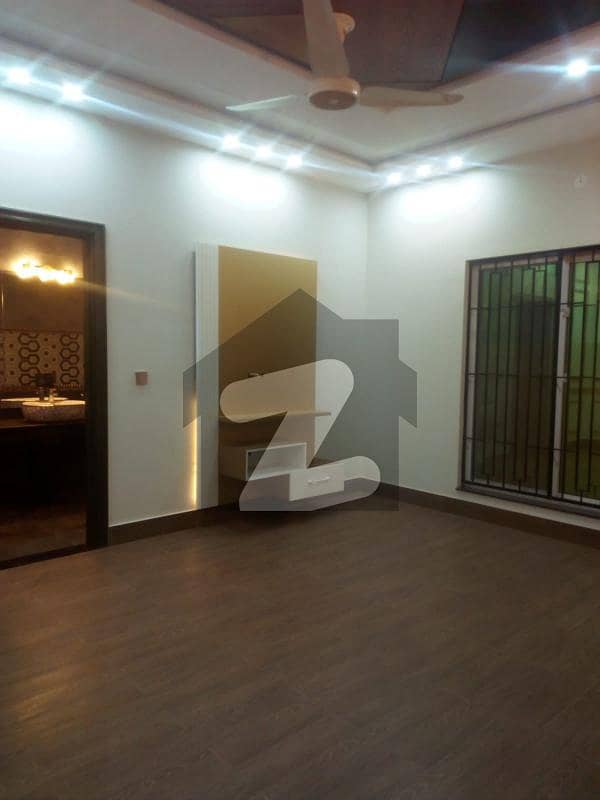 New brand double stroy 8 marla house available for rent in bahria orchard Phase 2