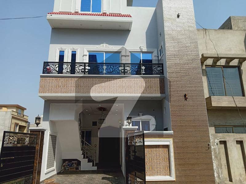 5 MARLA GOOD LOCATION BRAND NEW HOUSE AVAILABLE FOR SALE IN NFC SOCIETY PHASE 1