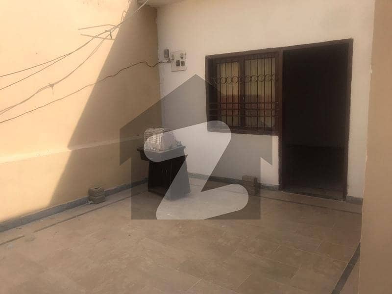 نارتھ ناظم آباد ۔ بلاک آئی نارتھ ناظم آباد کراچی میں 3 کمروں کا 8 مرلہ بالائی پورشن 38 ہزار میں کرایہ پر دستیاب ہے۔