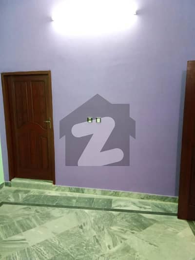 چکلالہ سکیم 3 چکلالہ سکیم راولپنڈی میں 3 کمروں کا 3 مرلہ مکان 32 ہزار میں کرایہ پر دستیاب ہے۔