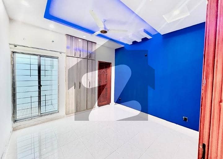 Beautiful house Eden Boulevard Housing Scheme, College Road, Lahore