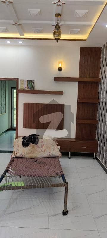 Avail Yourself A Great 2250 Square Feet House In Lda Avenue - Block G