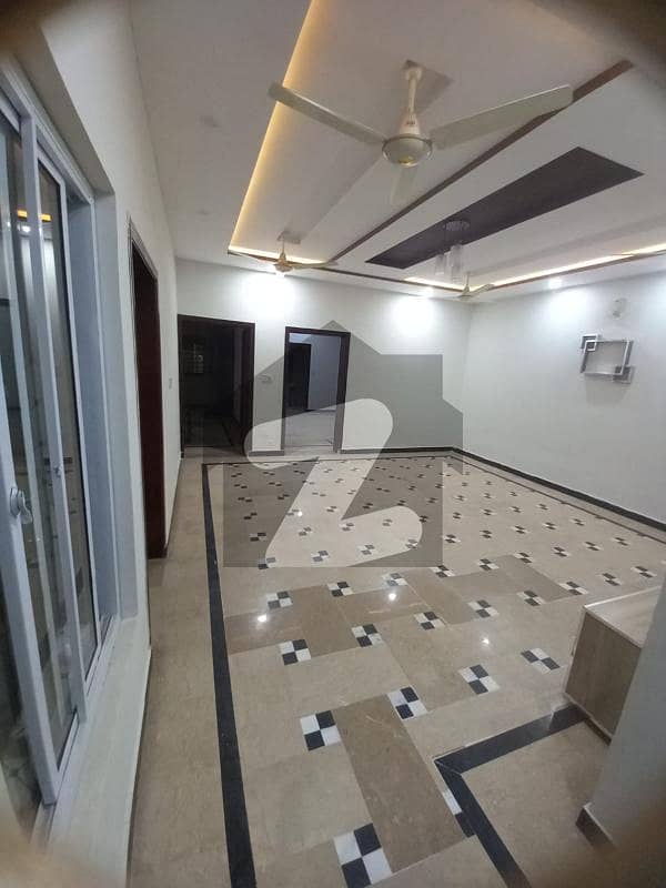 ائیرپورٹ ہاؤسنگ سوسائٹی راولپنڈی میں 3 کمروں کا 9 مرلہ مکان 40 ہزار میں کرایہ پر دستیاب ہے۔