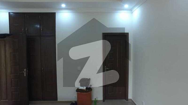 ایچ بی ایف سی ہاؤسنگ سوسائٹی لاہور میں 3 کمروں کا 6 مرلہ مکان 85 ہزار میں کرایہ پر دستیاب ہے۔