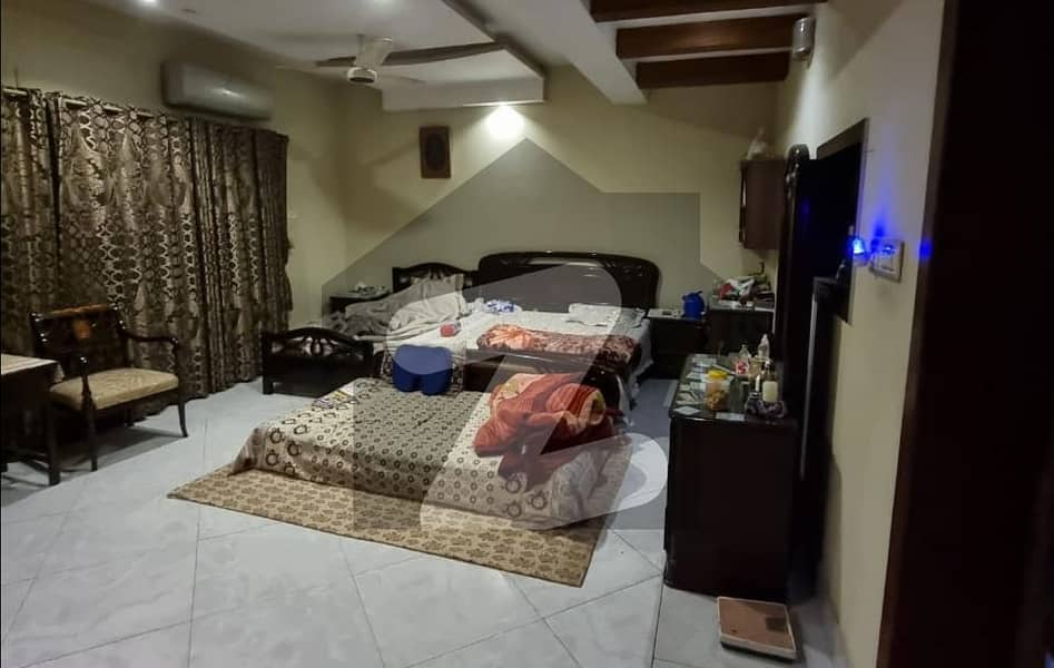 فاضلیہ کالونی شاہ جمال لاہور میں 5 کمروں کا 2 کنال مکان 12.5 کروڑ میں برائے فروخت۔