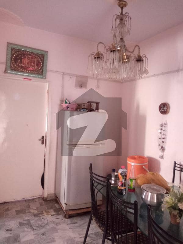 Flat In Gulistan-E-Jauhar - Block 13 For Sale At Good Location