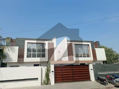 1800 Square Feet Upper Portion In Clifton - Block 1 For Rent