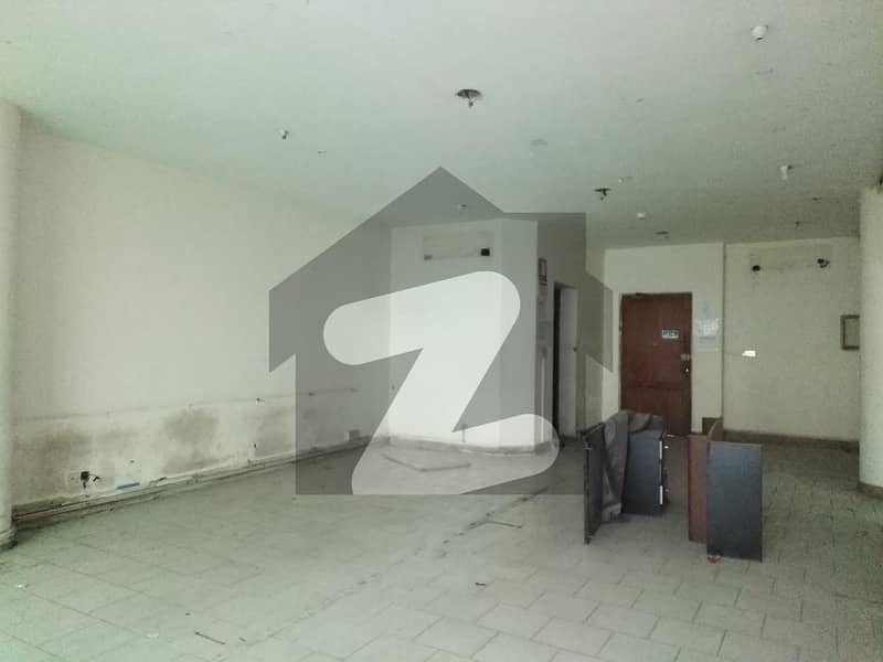 7 Marla Warehouse Available For rent In Barki Road