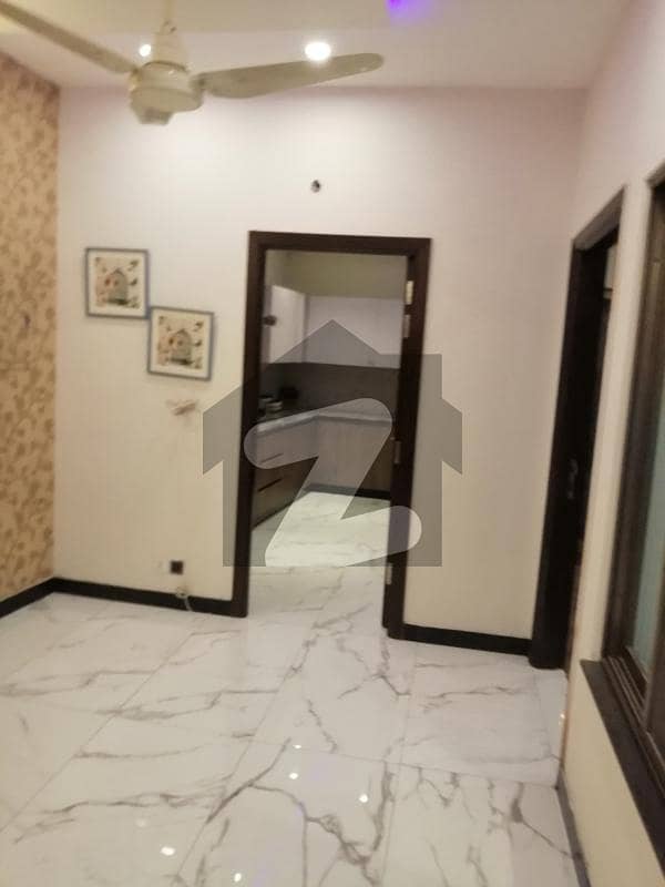 Room For Rent Moon Market Allama Iqbal Town Lahore