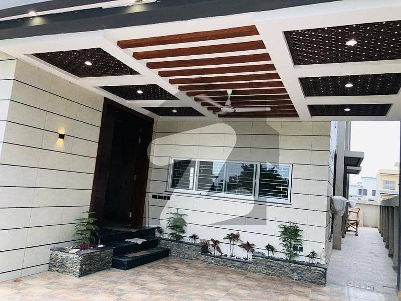 Designer 1 Kanal Facing Park House For Sale Lake City Sector M3