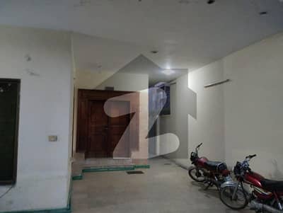 1 Kanal Portion For Rent In Pcsir Staff Lahore