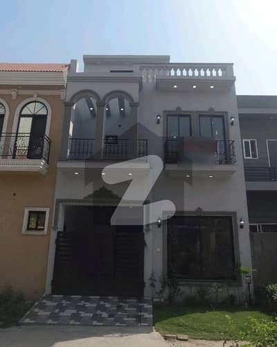 الرحیم گارڈن فیز ۵ جی ٹی روڈ لاہور میں 3 کمروں کا 4 مرلہ مکان 1.5 کروڑ میں برائے فروخت۔