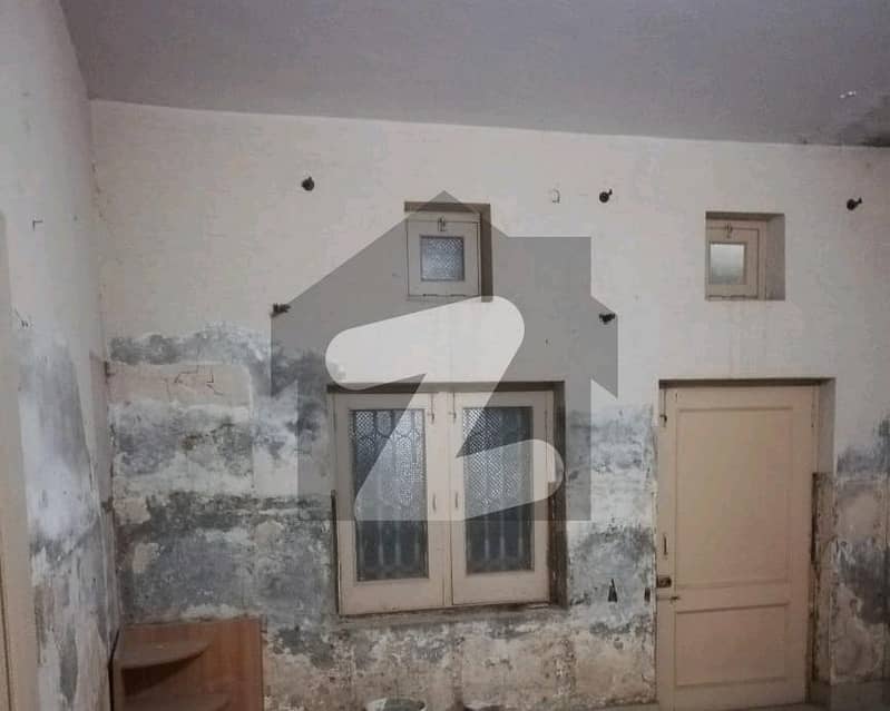 Ideal 3 Marla House has landed on market in New Green Town, New Green