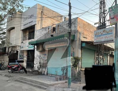 Commercial Market  2700 Square Feet Office For Sale In Township - Sector A2 Lahore