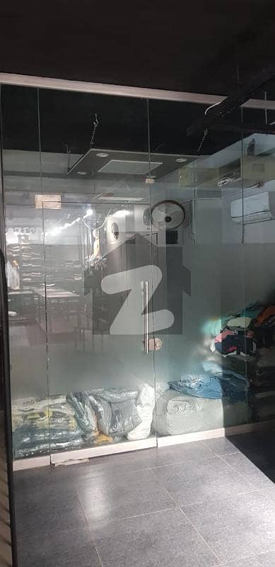 کوہِ نور سٹی فیصل آباد میں 16 مرلہ دکان 3.0 لاکھ میں کرایہ پر دستیاب ہے۔