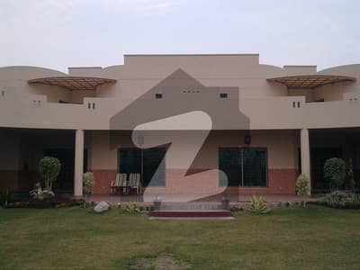 بیدیاں روڈ لاہور میں 8 کمروں کا 4 کنال فارم ہاؤس 8 کروڑ میں برائے فروخت۔