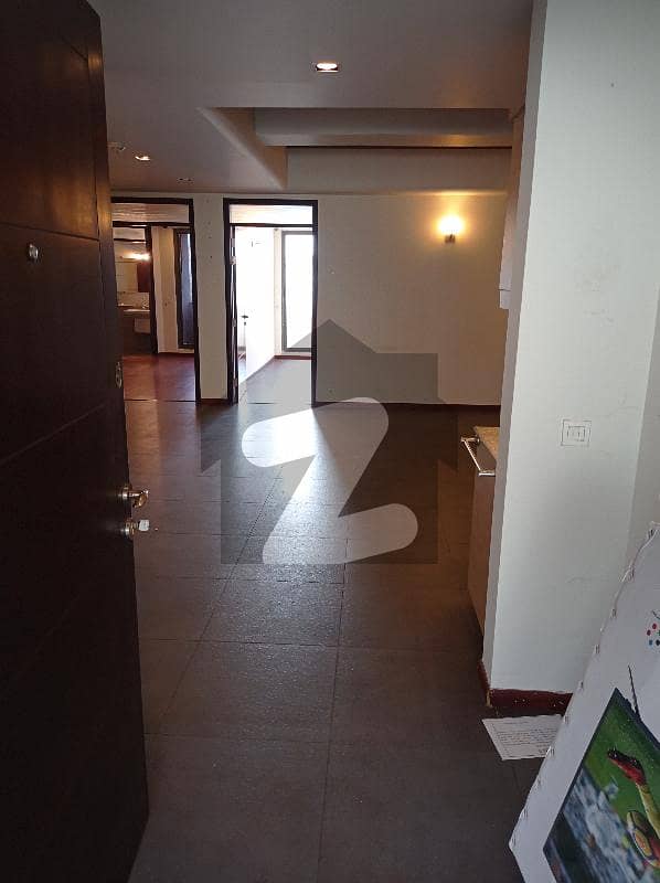 Three bedroom apartment for rent in silver oaks apartments F-10 Islamabad