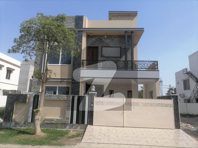 Own A House In 10 Marla Faisalabad Own A House In 10 Marla Faisalabad