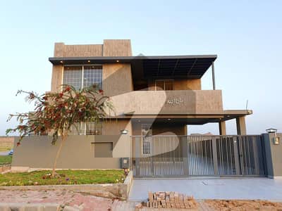 بحریہ ٹاؤن فیز 8 بحریہ ٹاؤن راولپنڈی راولپنڈی میں 4 کمروں کا 11 مرلہ مکان 3.5 کروڑ میں برائے فروخت۔