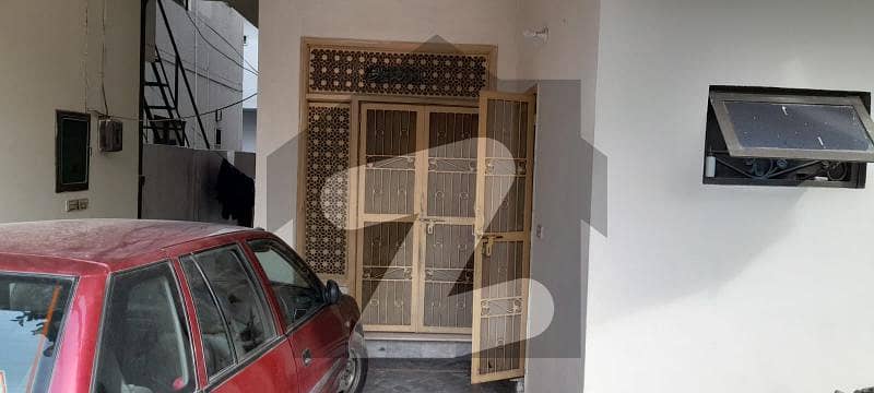 10 marla lower portion for rent in wapda town