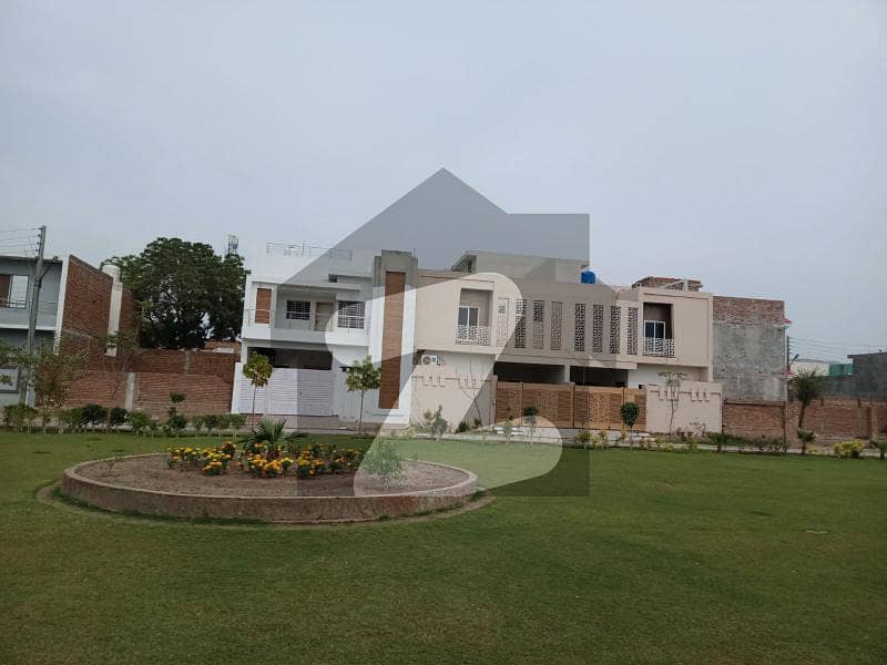 بخاری ولاز ایم اے جناح روڈ ملتان میں 4 کمروں کا 5 مرلہ مکان 1.2 کروڑ میں برائے فروخت۔