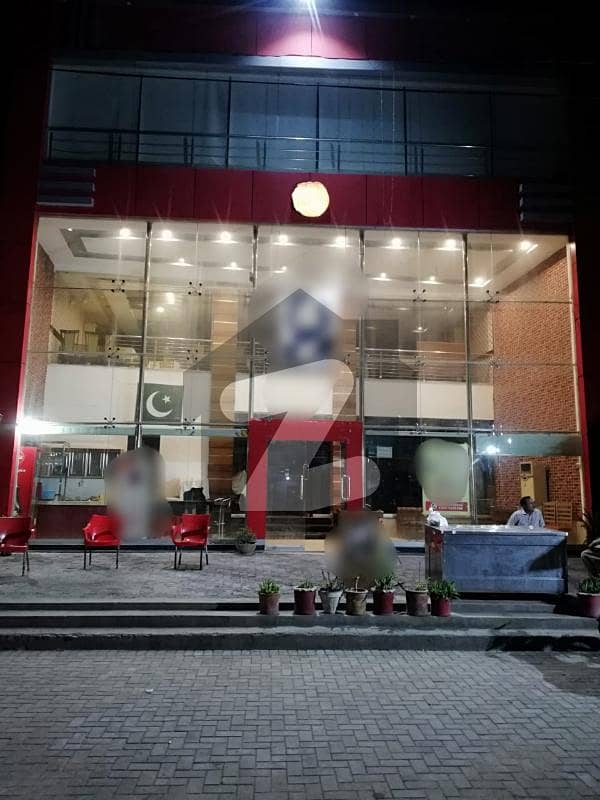 33 MARLA COMMERCIAL 5 STOREY BUILDING RUNNING RESTAURANT FOR RENT IN SHAMA CHOWK