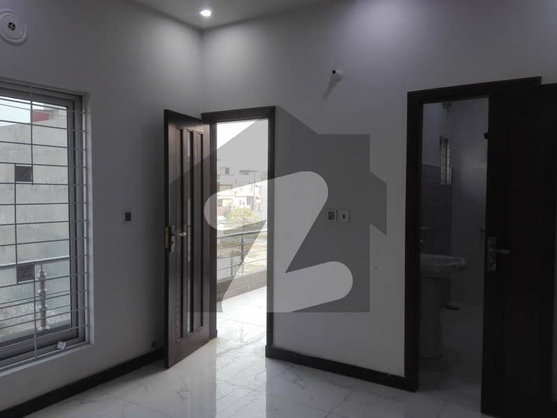 Perfect 10 Marla Lower Portion In Wapda Town Phase 1 - Block K3 For rent